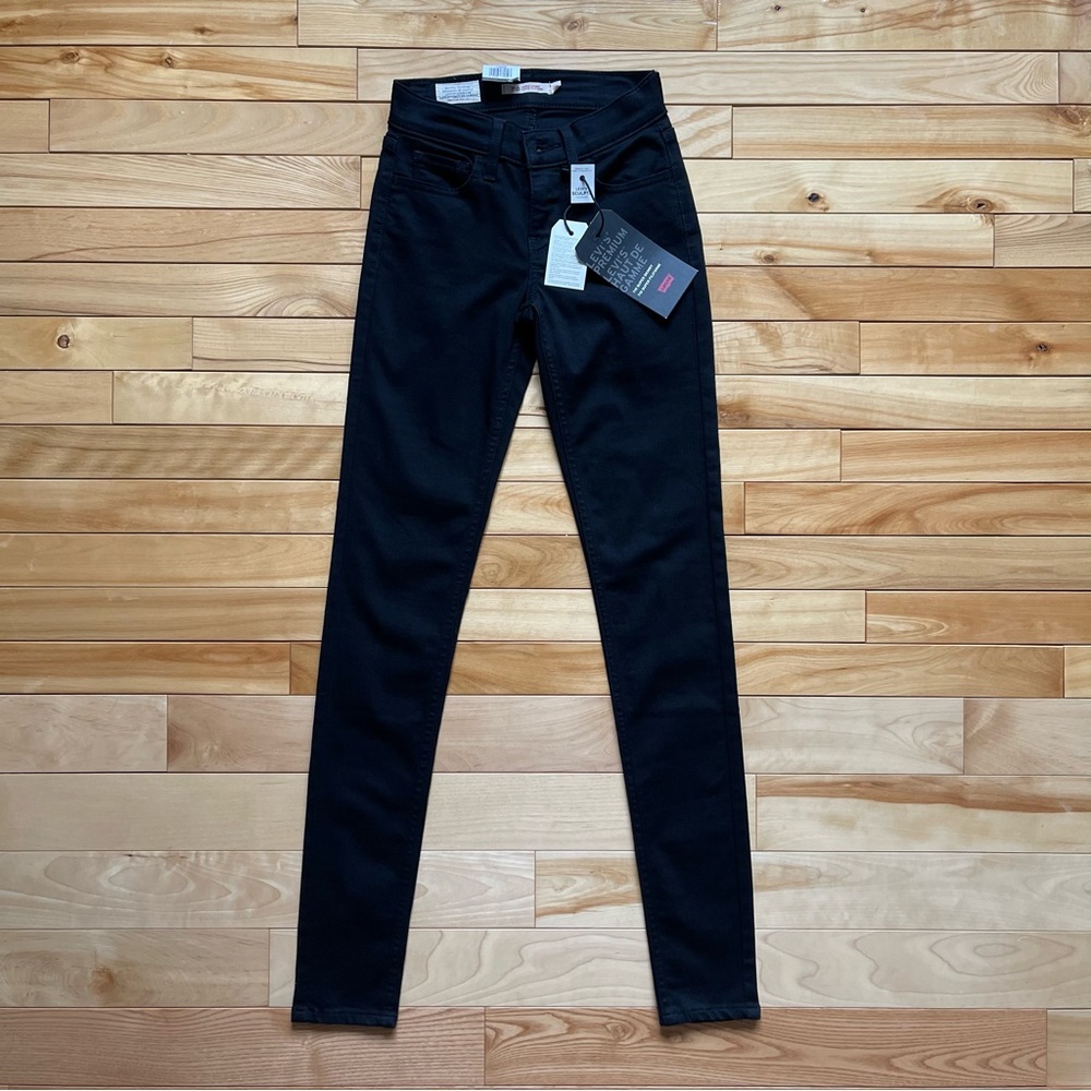 Levi’s 710 Sculpt Super Skinny 24x32